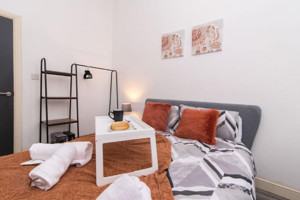 Sublime Stays Pet-friendly Apartment in Derby view 5