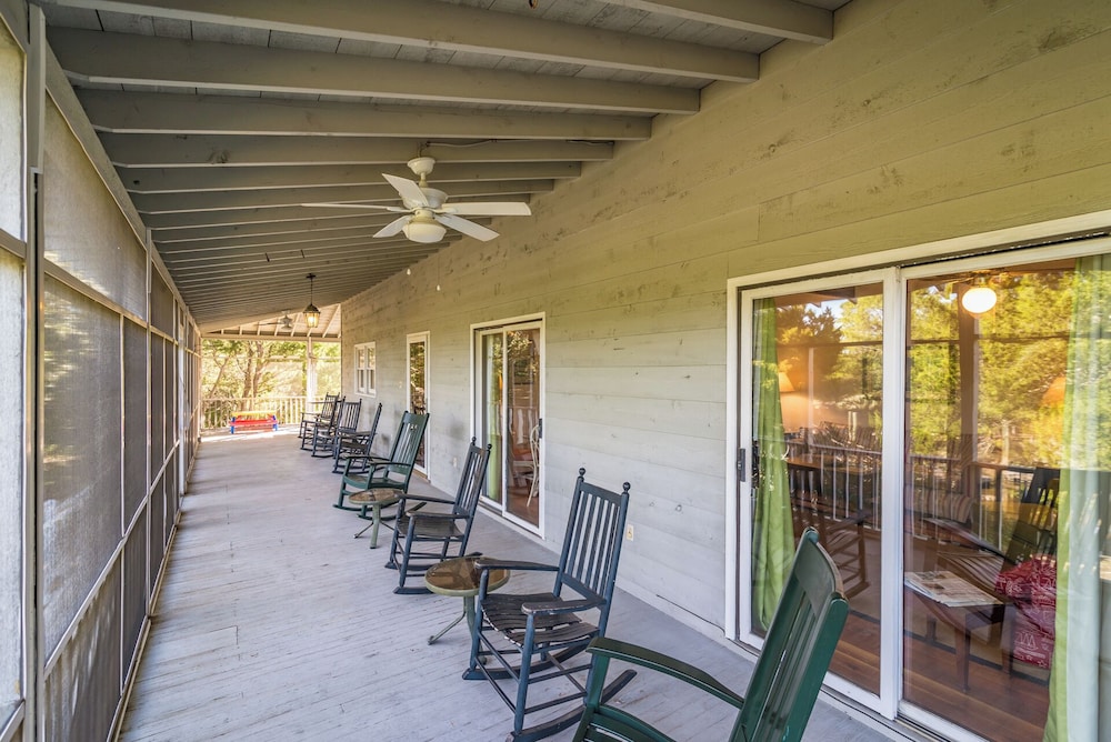 Lachicotte Vacation Rentals