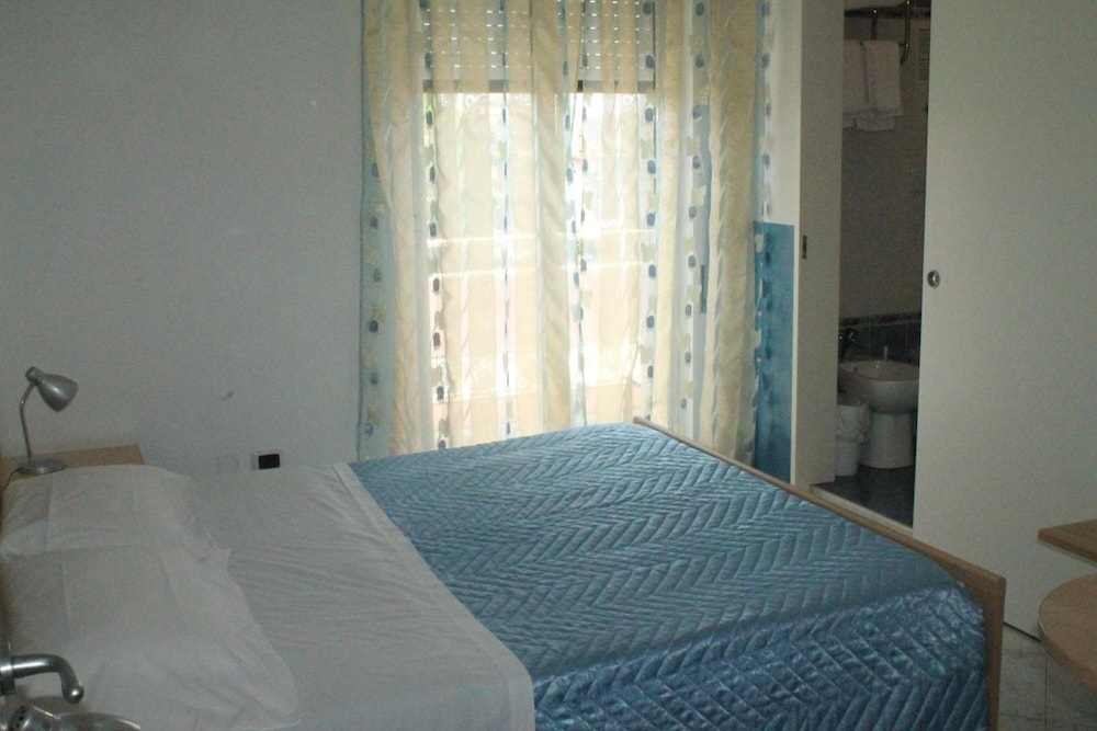 Bed and Breakfast Brezza Marina e Ristorante Shoreline, photo 2
