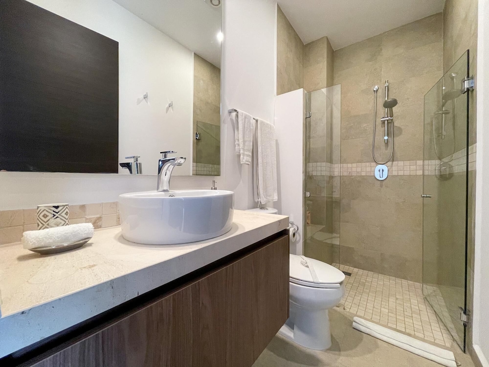 Magnificent Condo in Gated Community Marvelous Private Furnished Terrace Pool Facilities view 5