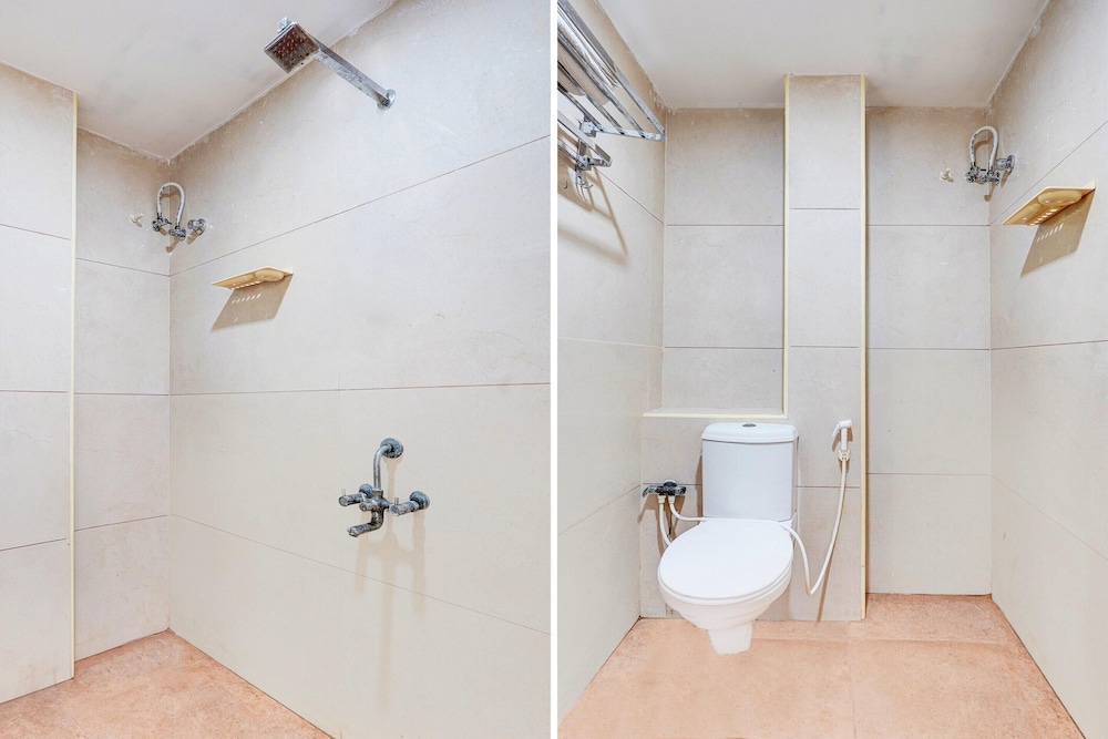 Super Hotel O Radha Residency