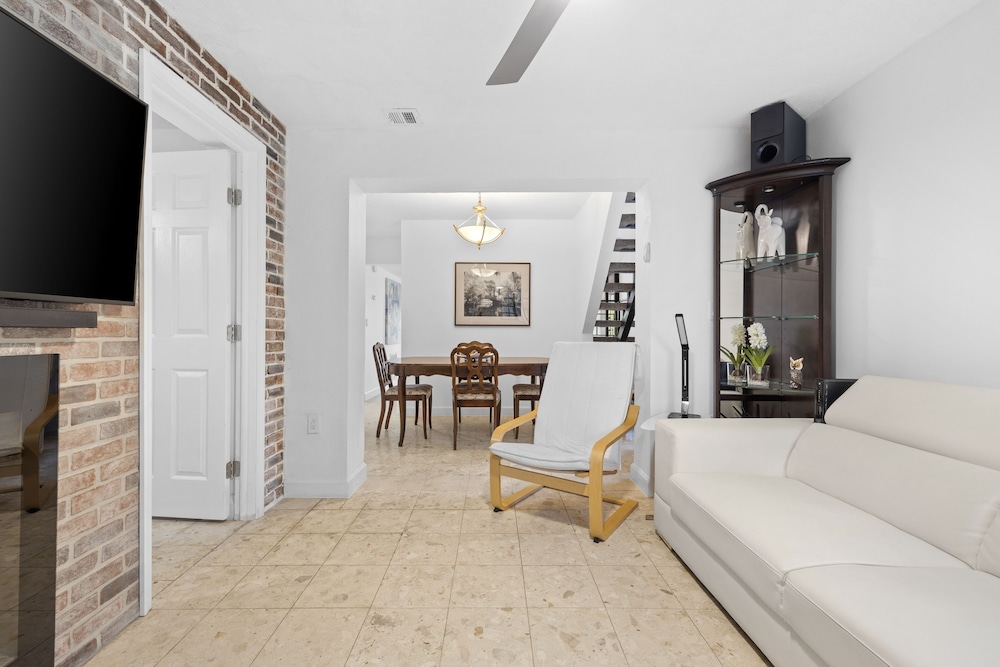 Little Havana Retreat