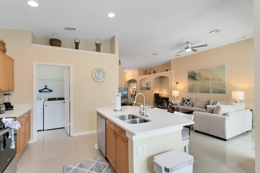 Amazing Disney Dream Getaway in Windsor Palms
