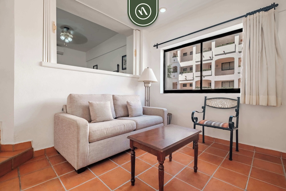 Amazing 1 BR Condo - Terrace - Pool - Romantic Zone