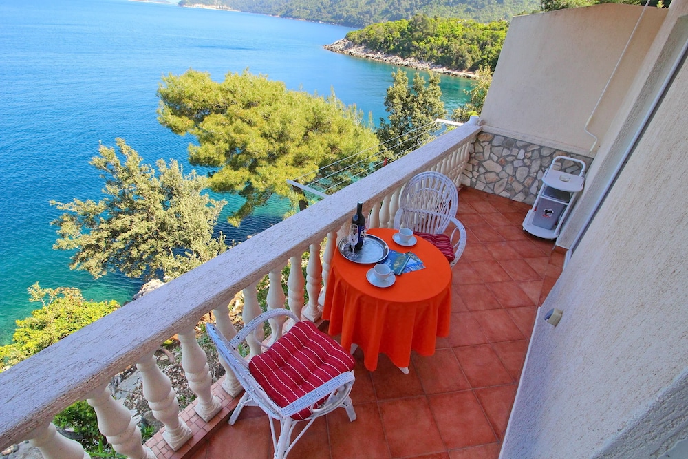 Apartments Filipović en Mljet — balance & terrace