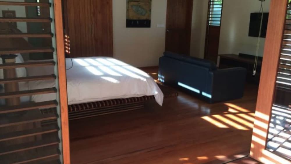Beachfront Private Villa - view 10