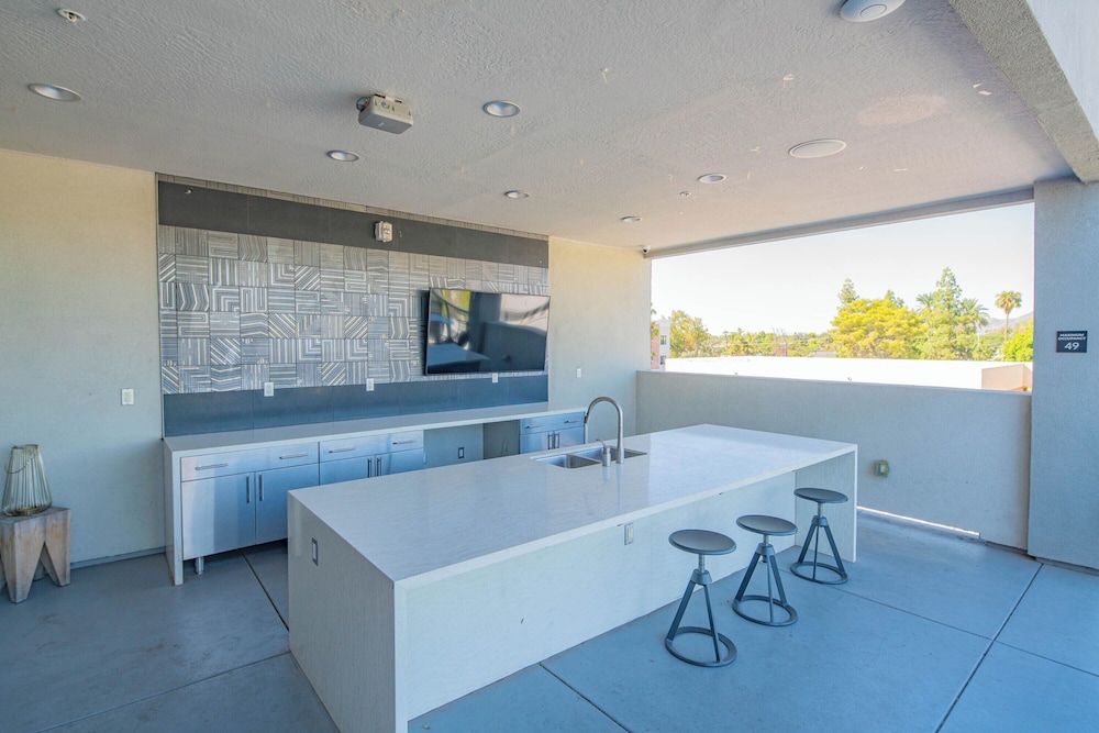 ROVE LIVING/KL - Alta North Central