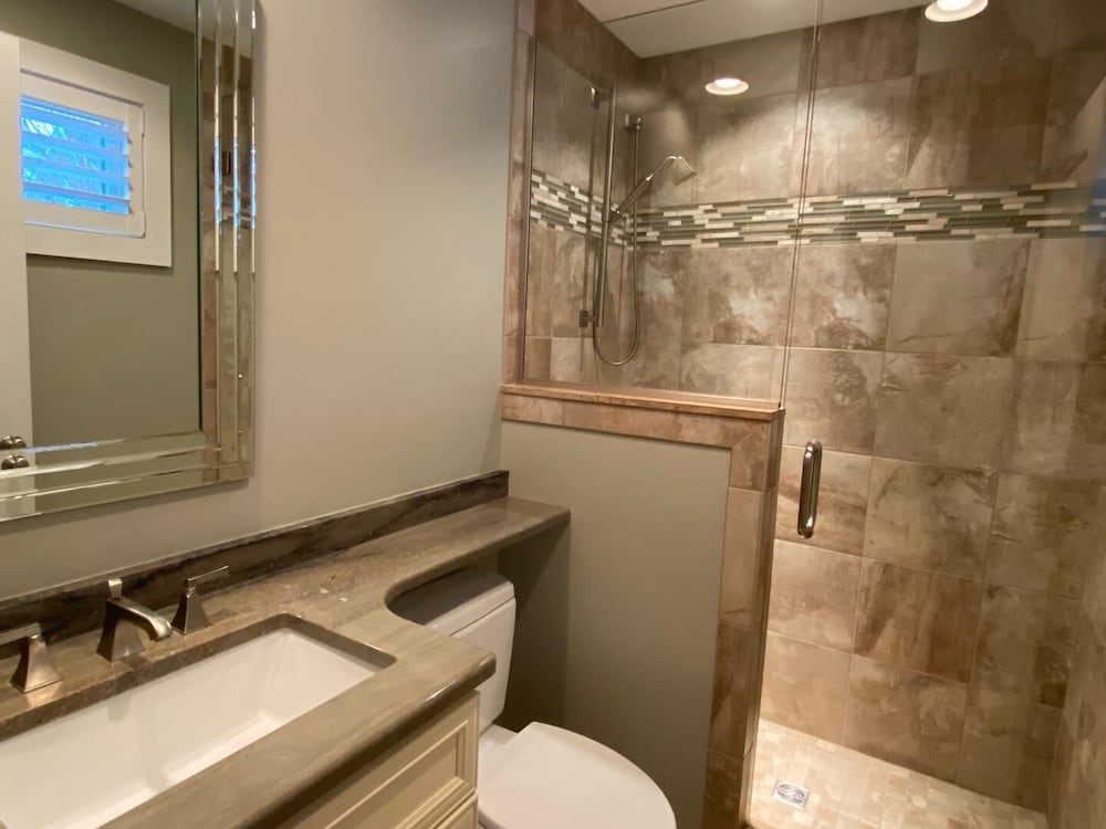 Olive Avenue 32