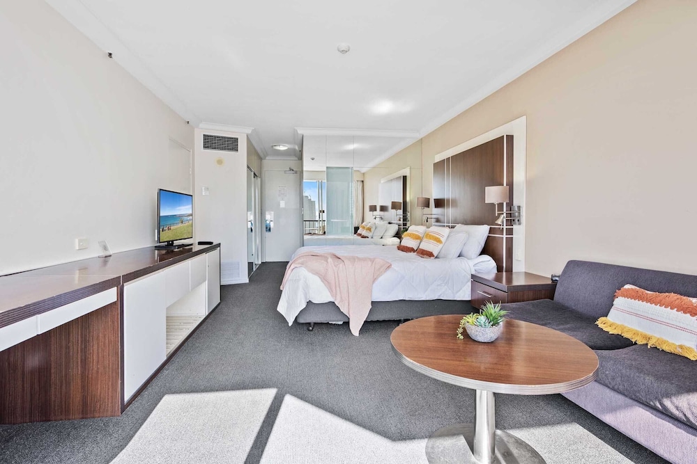Surfers Paradise Vacations - Ocean View Surfers Paradise Studio Suite - Property Image 5
