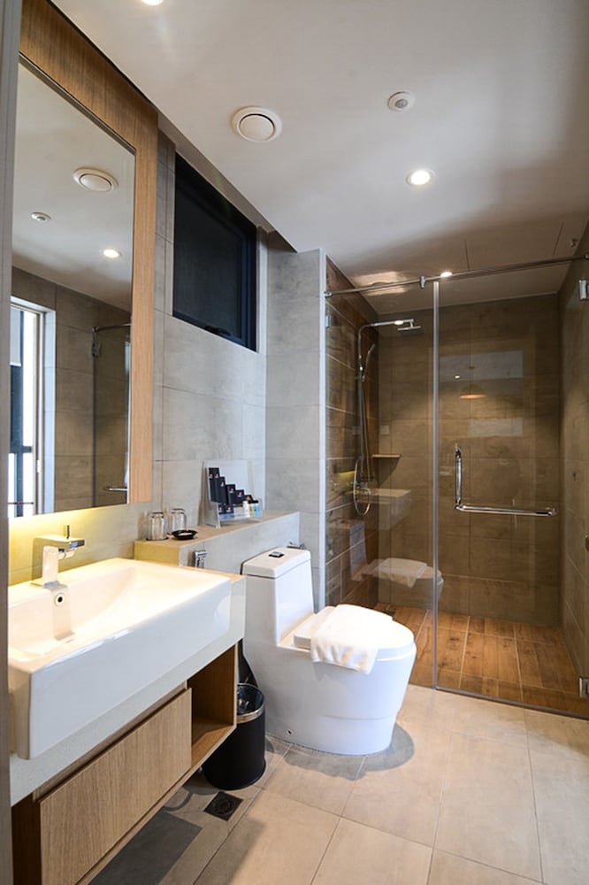 The Granite Luxury Hotel Penang 92