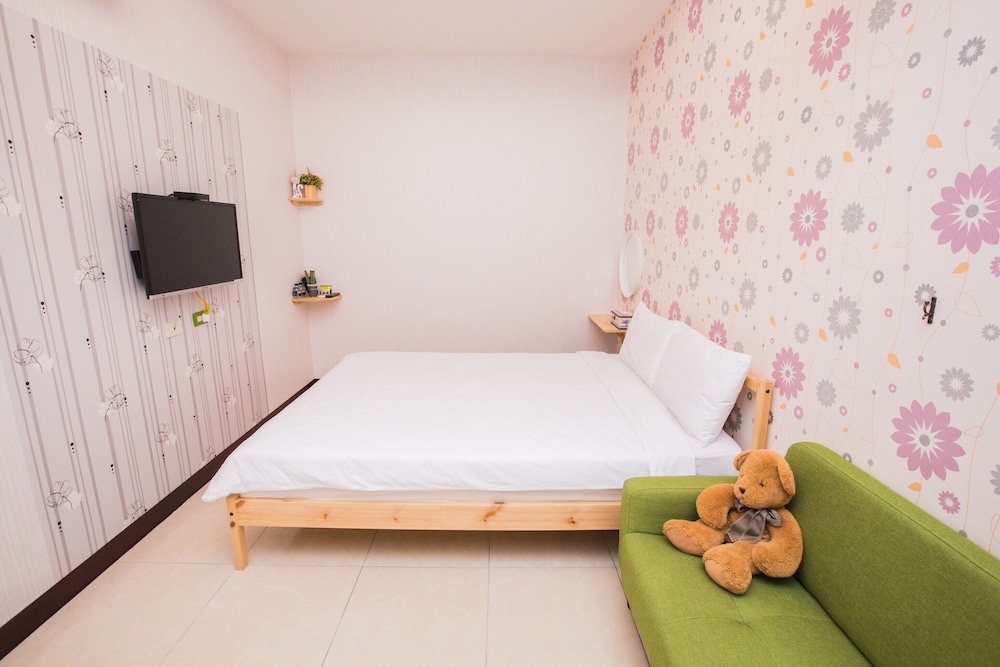 Snug Nine Inn