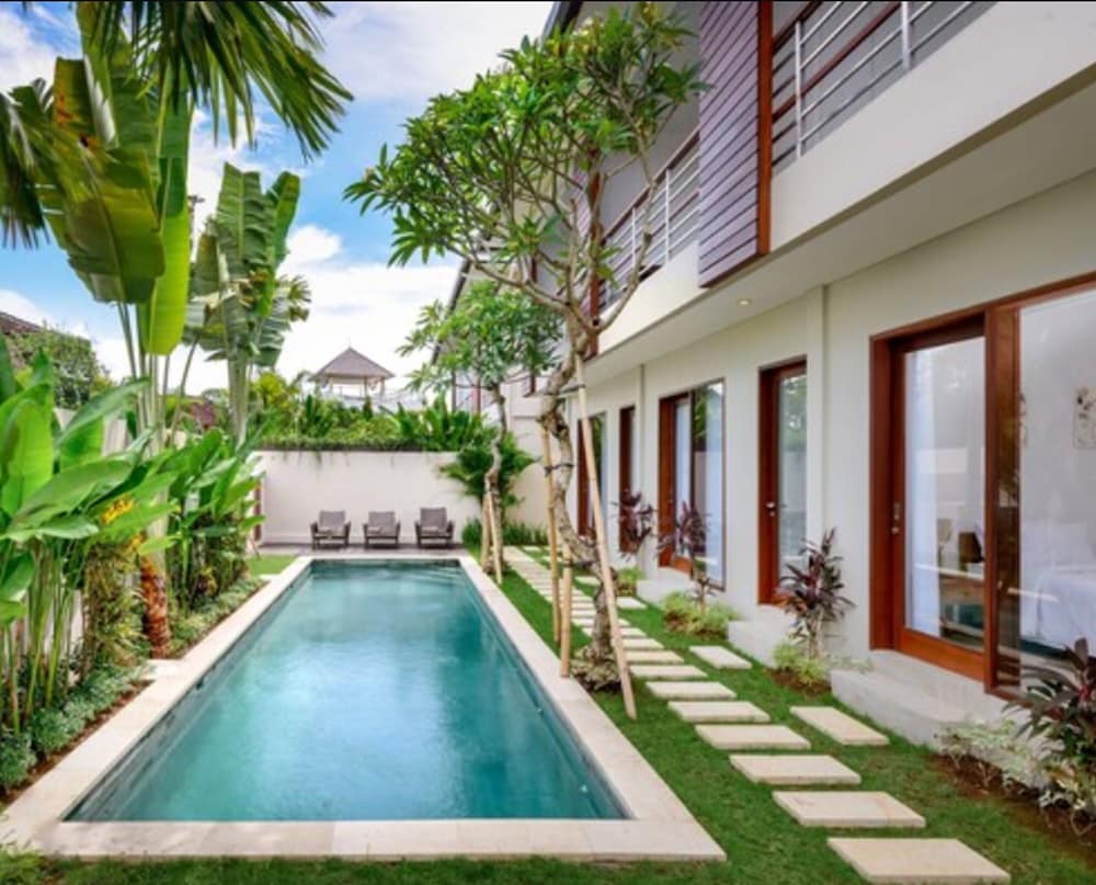 Echo Beach Villa & Apartment - Image 5