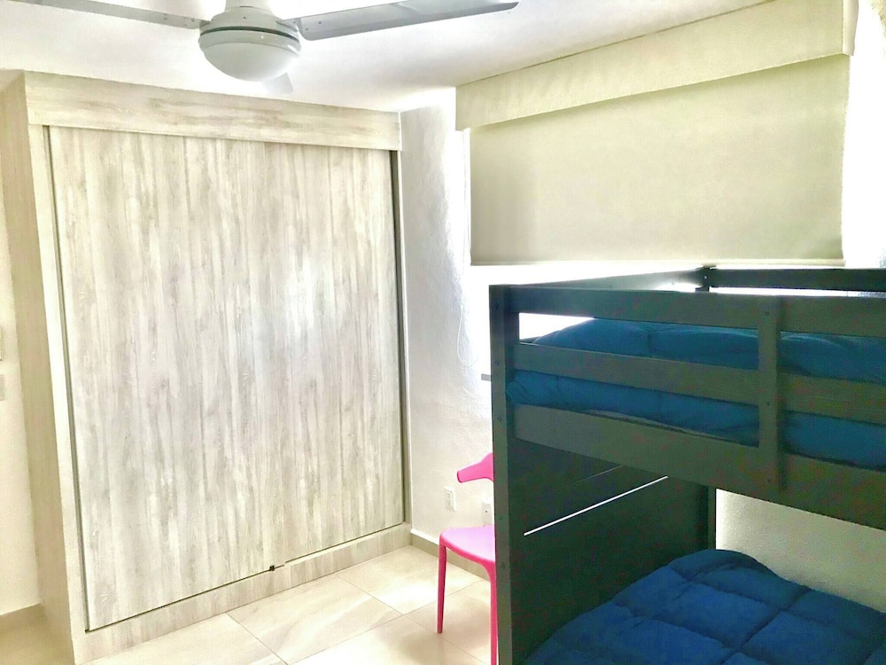 Beautiful Apartment With Pool, gym and Beach Just 80 Meters Walk, Fully Equipped