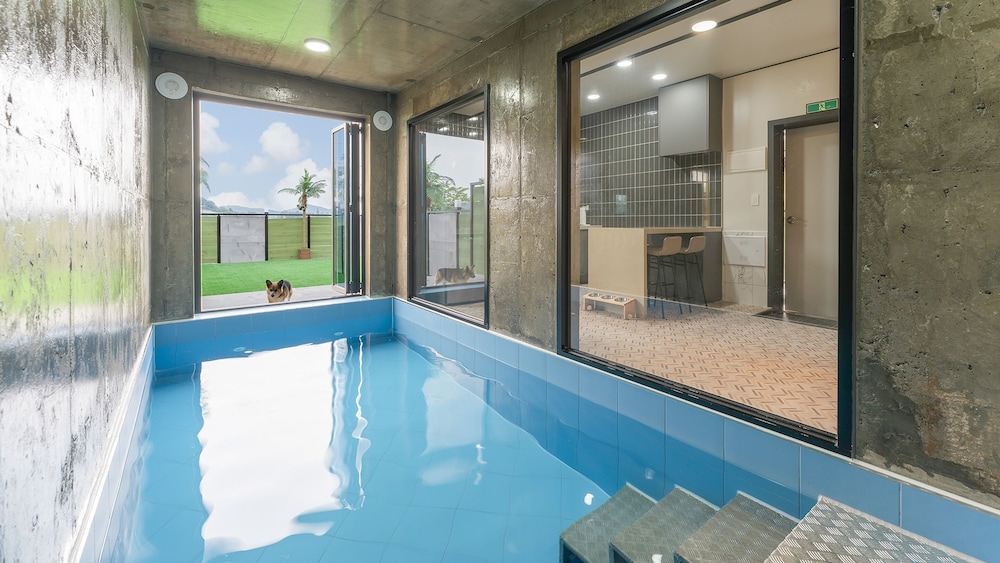 Taean Aloha Oe Pet Pool Villa