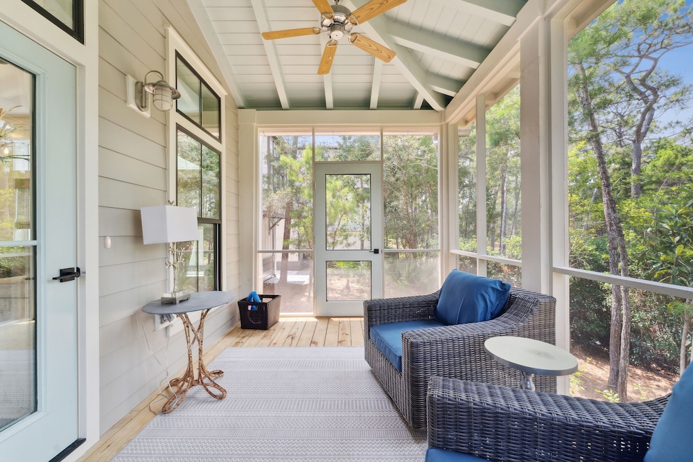 Magnolia Cottages by the Sea by Panhandle Getaways