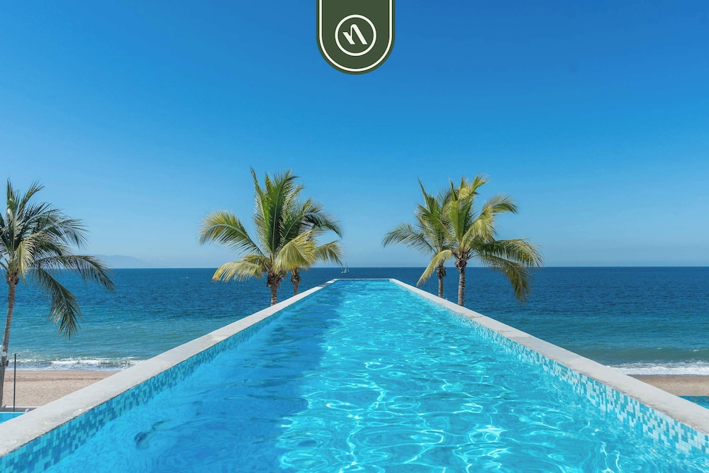 Luxury Studio With Oceanview - Beach - Pool - GYM