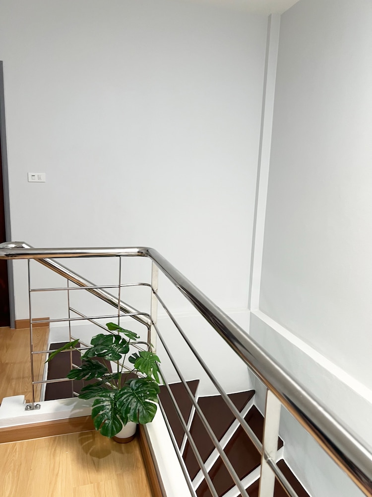 Monday Guesthouse Hatyai