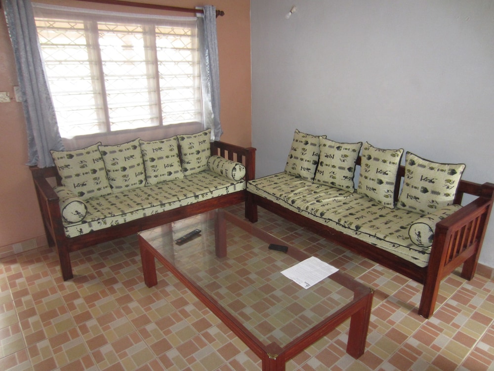 Delina Cottage Diani