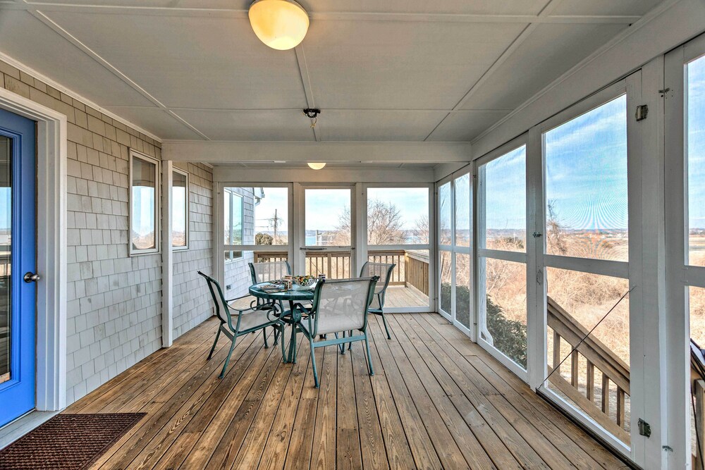 Birders Paradise Beachhouse < 2 Miles to Winery!