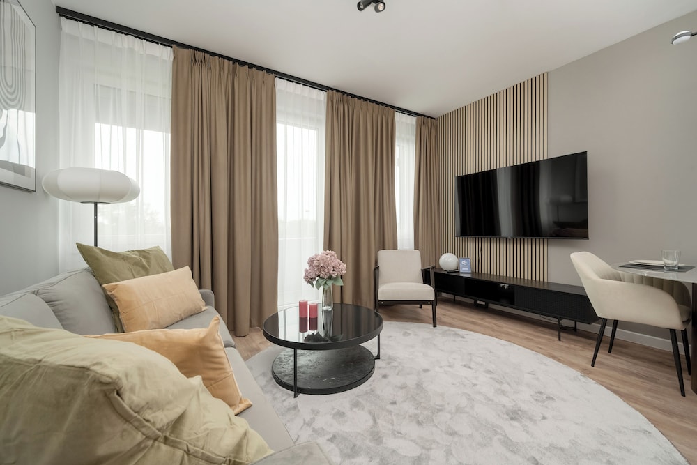 Air Conditioned Apartment by Renters