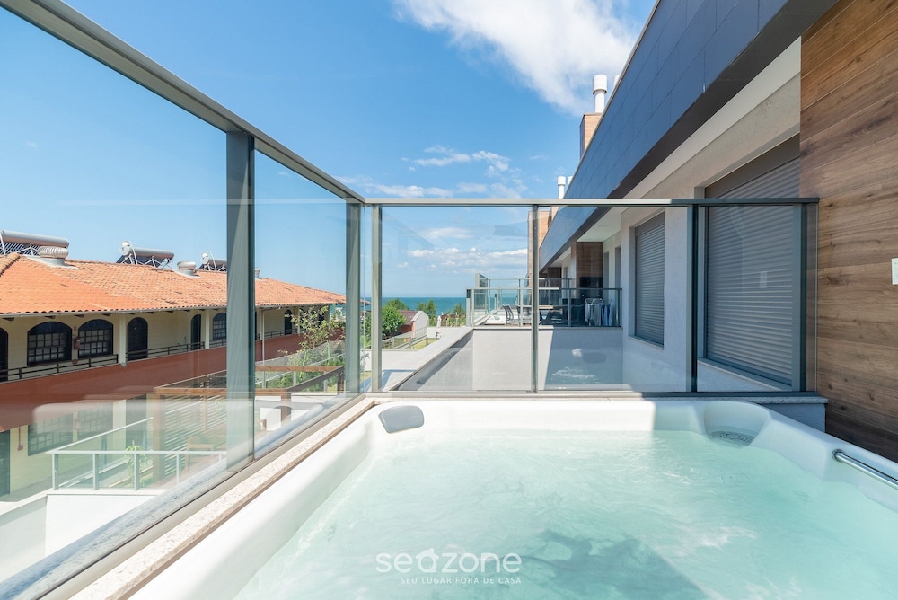 Beauty Zen Apart on Beach With Jacuzzi Ibc0205
