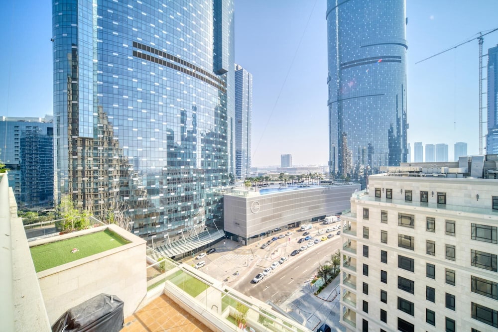 Reem Island Beach Escape w Stellar Balcony Views