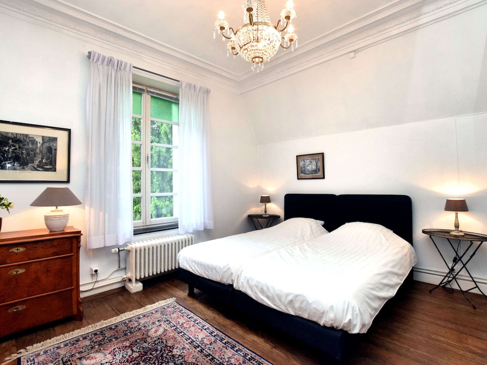 Spacious Pet-friendly Castle in Stavelot view 3