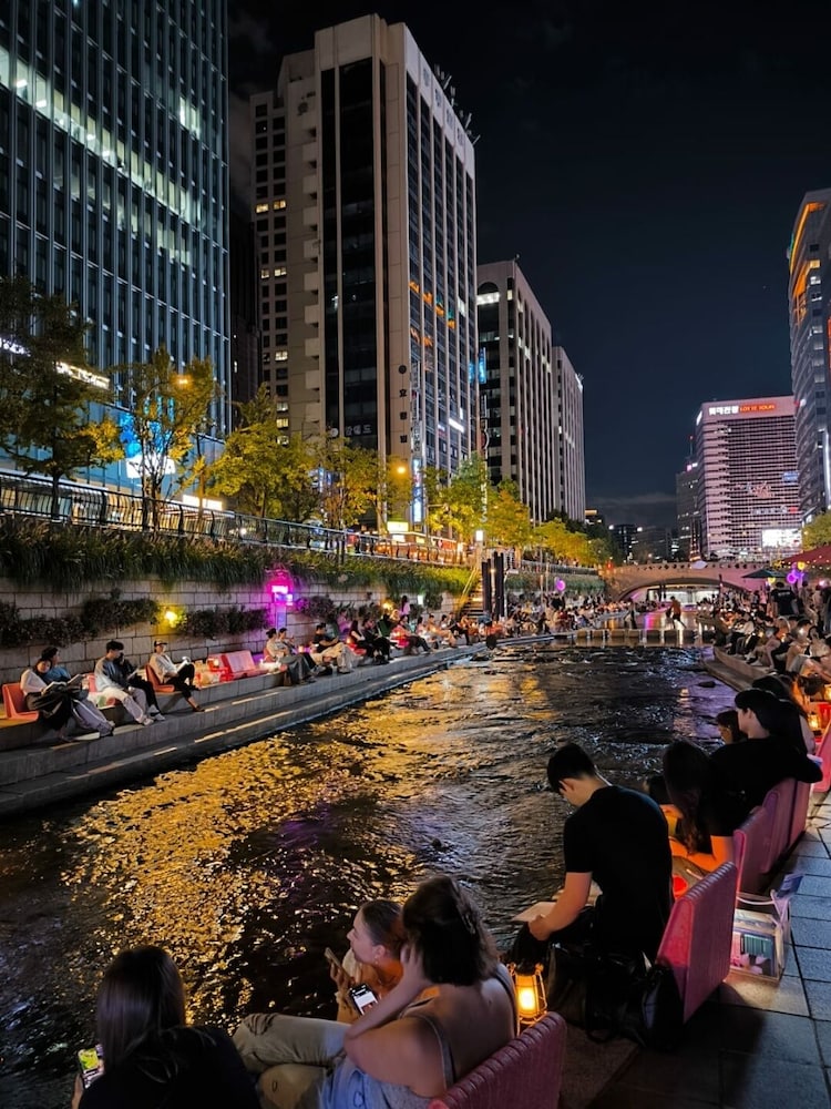 OPPA Hostel Sinchon-Hongdae