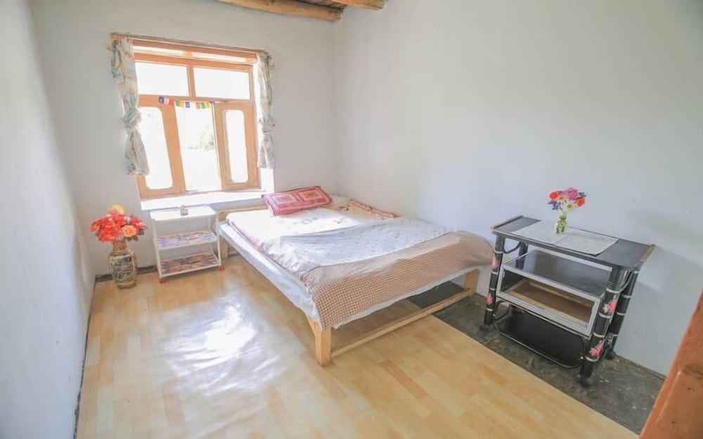 Tsetanguesthouse