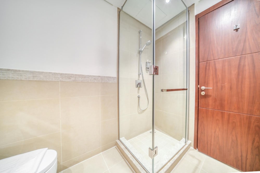 Trendy 2BR Downtown Apt Steps From Burj Khalifa