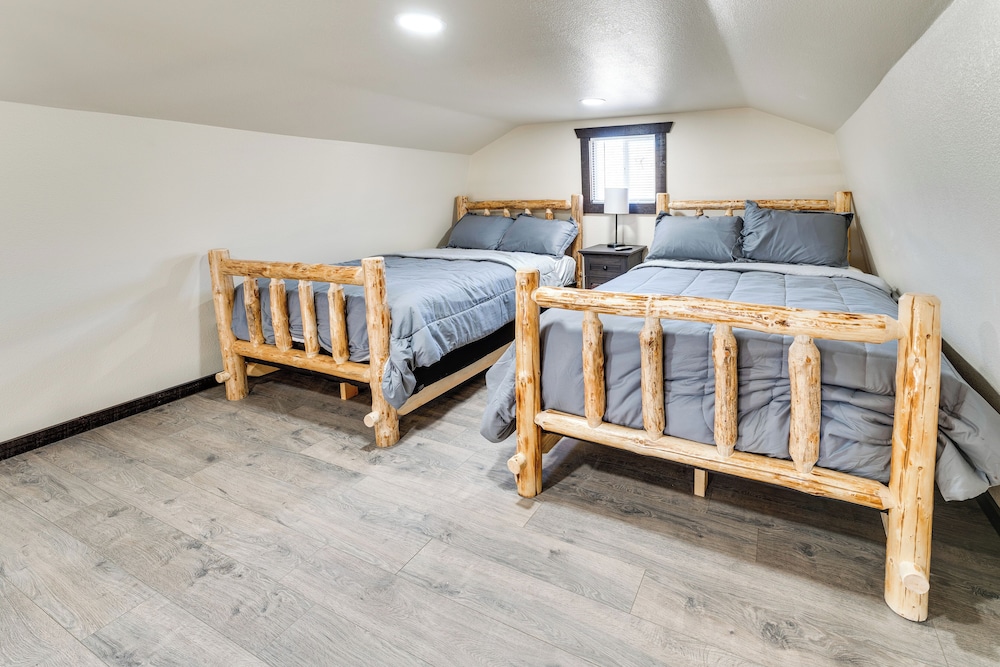 Oatman Studio w/ Fire Pit Near Bullhead City!