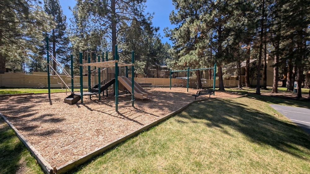 Mt Bachelor Village 331 B 1 Bedroom Condo