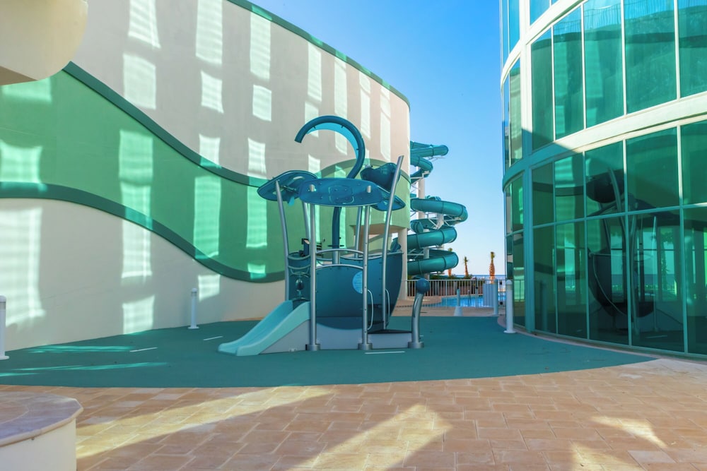 Turquoise Place 1807 D