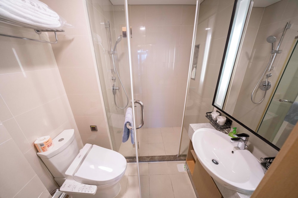Tyms 1BR APT Huijing Garden