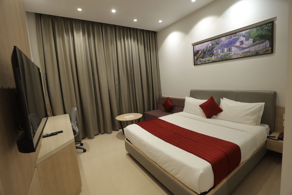 Hotel Shreeji Vatika-Airport Road