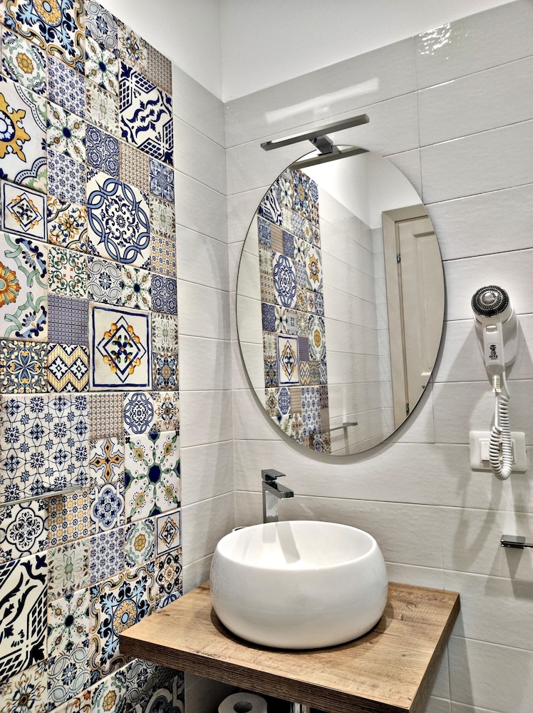 Kéramos Luxury Rooms