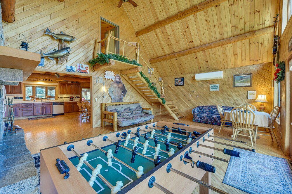 Secluded Log Cabin < 1 Mi to Munger State Trail! view 4