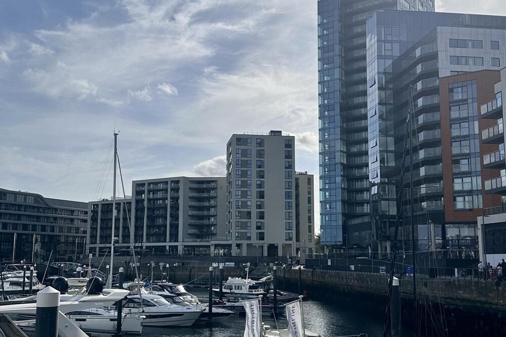 Oceanvillagemarina/2bedroom/modernkitchen/balcony