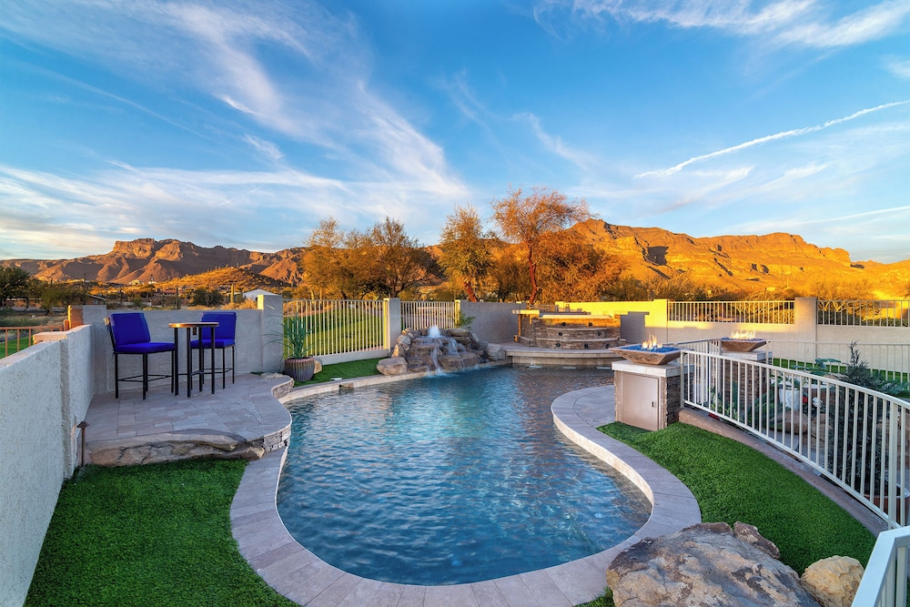 Breathtaking Family Retreat in Elite Gold Canyon!