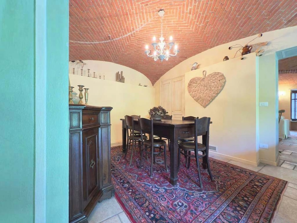 Dimora il Pozzetto Elegant Villa With Garden