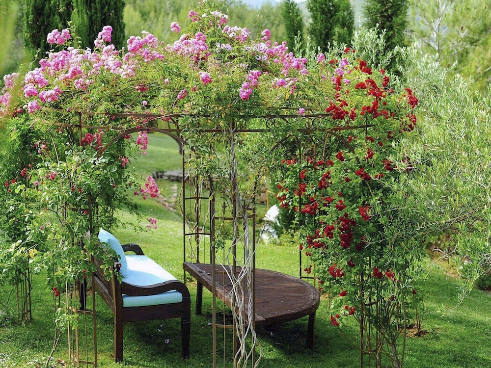Holiday Home With Alfresco Dinning