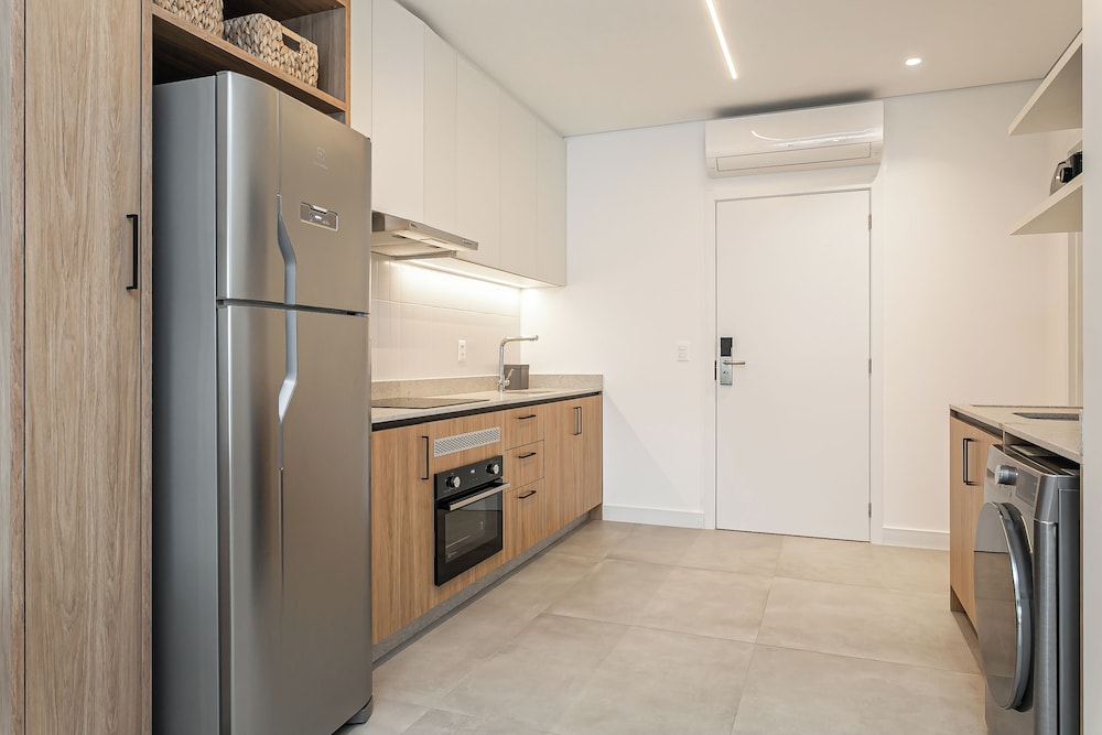 First Residencial Multifuncional by Viva - Conforto e Fácil Acesso às Melhores Praias de Floripa