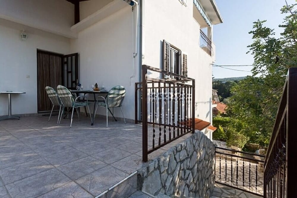 Petra - 50 m From Pebble Beach - A2-donji view 4