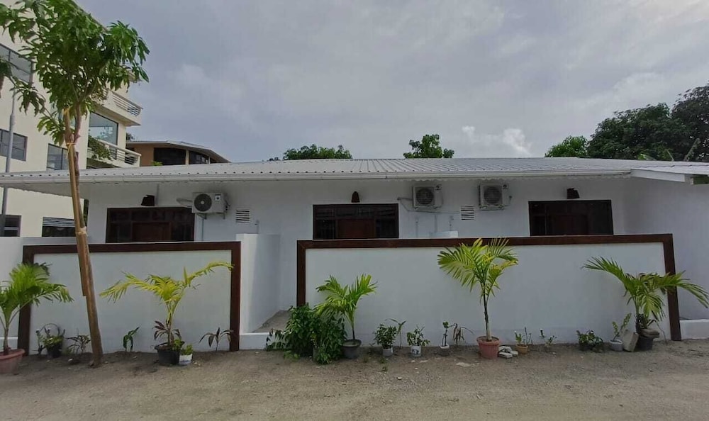 Luk inn at huraa