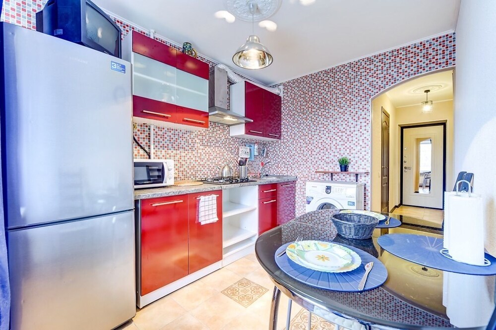 AG Apartment Lensoveta 64