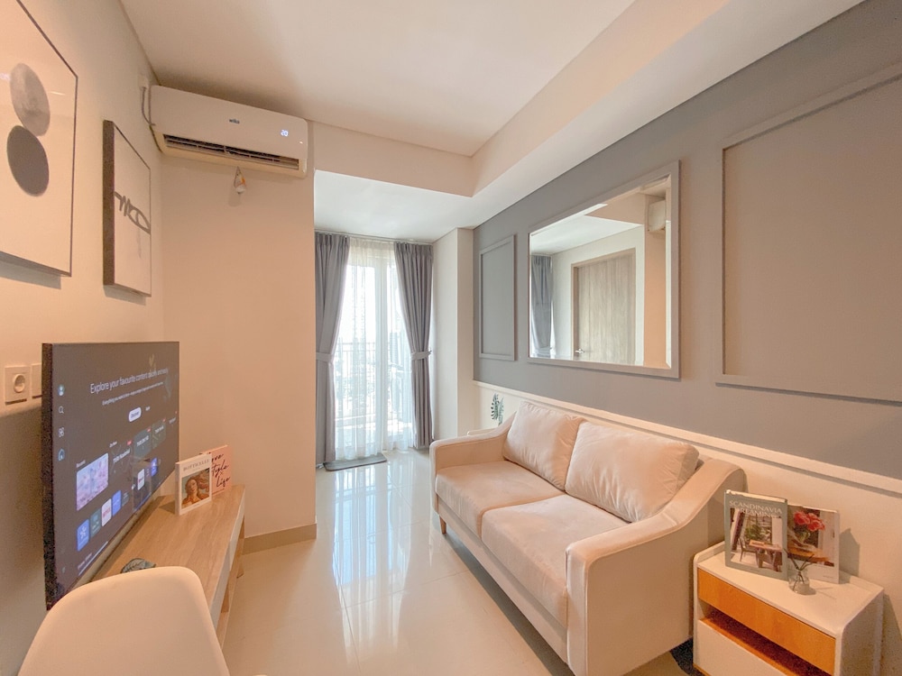 Good Choice and Homey 2BR Apartment Tamansari Iswara