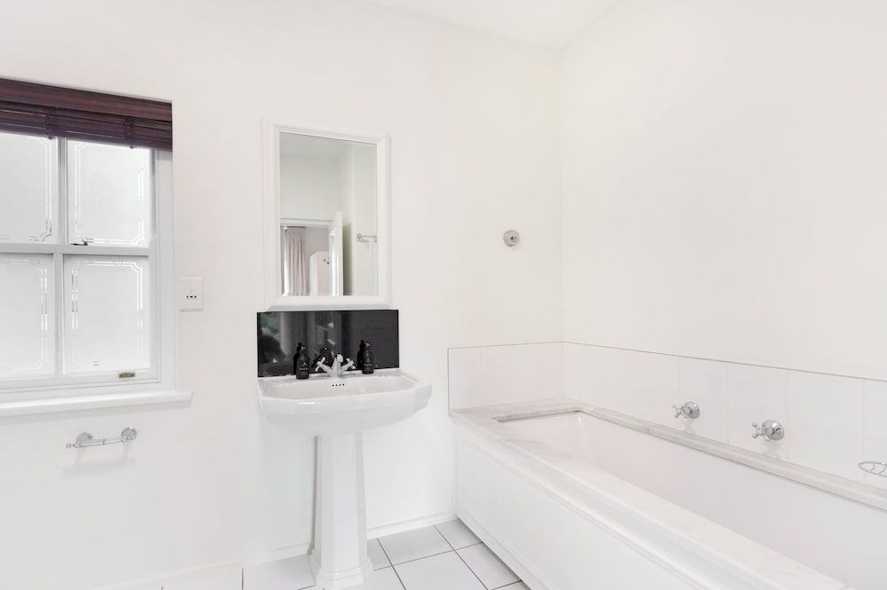 Winelands Golf Lodges at De Zalze