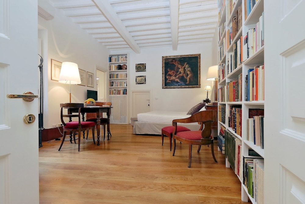 Grillo - WR Apartments