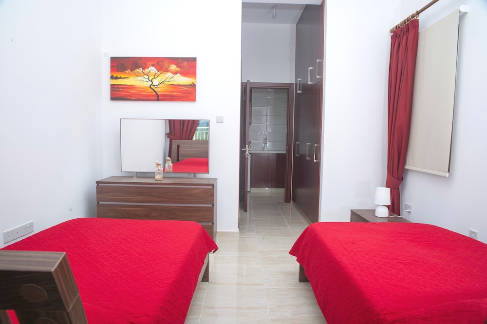 Stunning new Beach Front Villa,1st Line to the Beach, Large Pool, Wonderful Area view 4