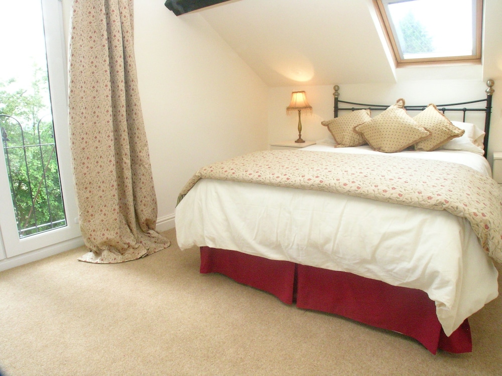 The Shakespeare Lodge view 3
